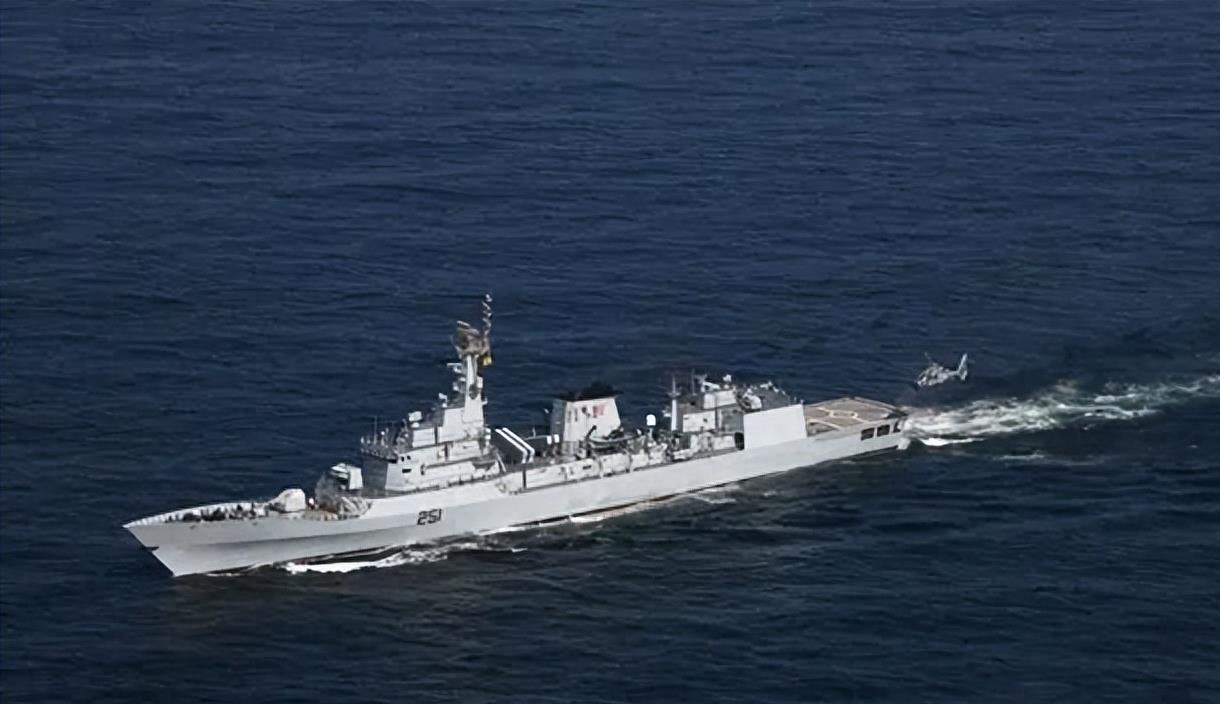 The Chinese Navy's Type 054B guided missile frigate was launched ...