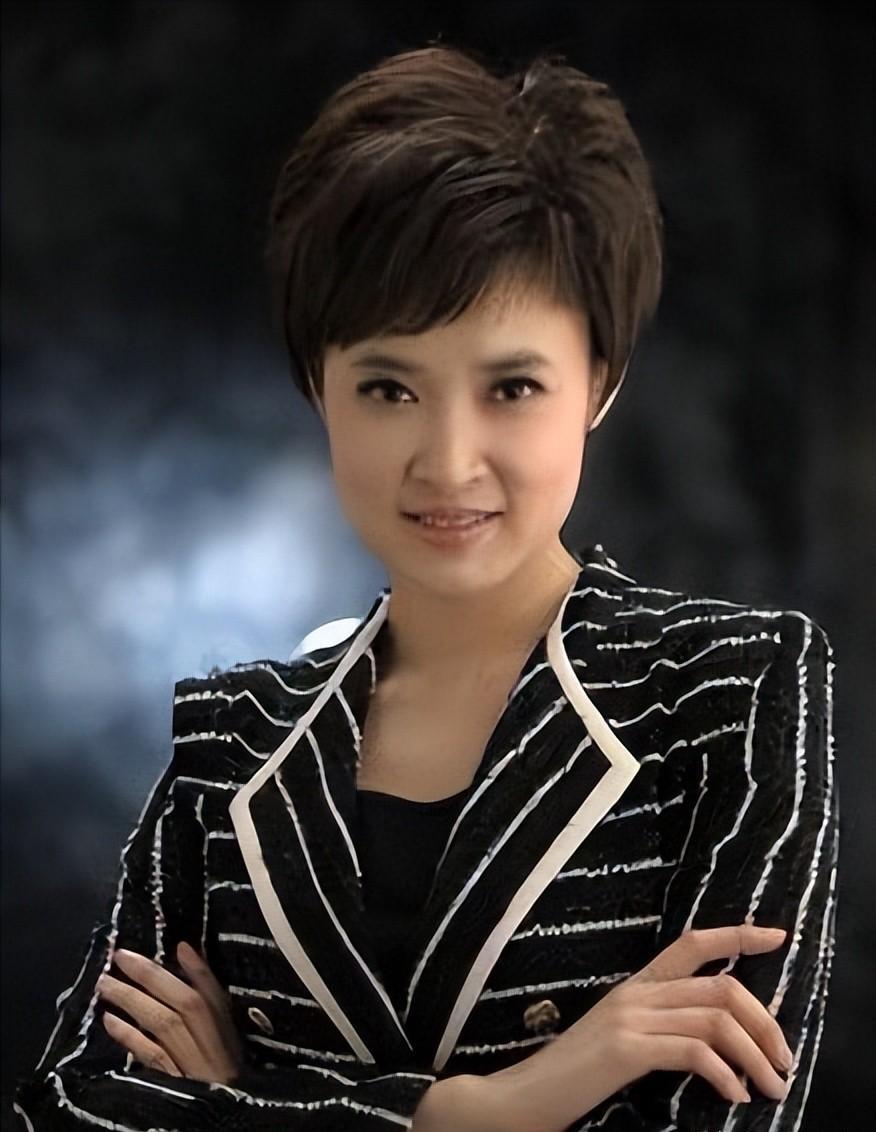 CCTV's “best” host: Joined CCTV at the age of 21, has had no scandals ...