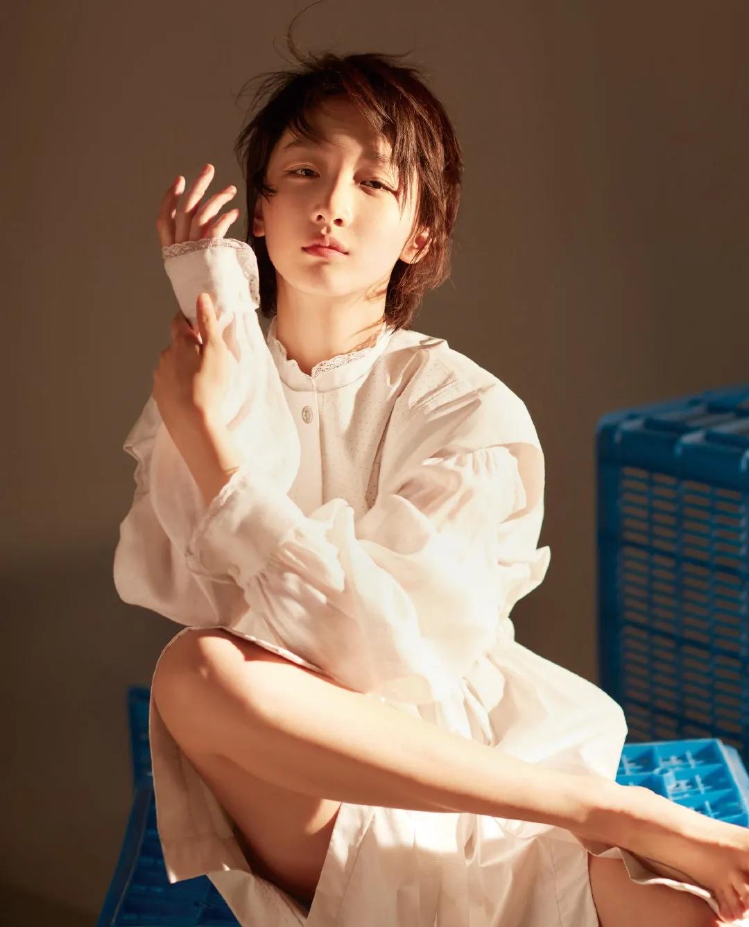 Goddess Zhou Dongyus Beautiful Feet Inews