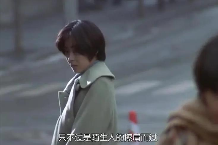 Self-reconstruction in the movie 
