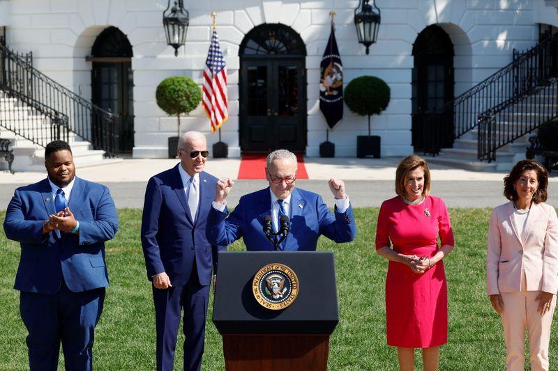 Biden sign!The US "Chip and Science Act of 2022" takes effect iNEWS