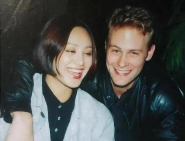 演员宁静 两段失败的婚姻 50岁不再纠结结不结婚 资讯咖