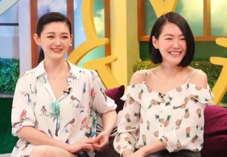 Xu Yajun hugged beautiful women in a nightclub, and the small S24 ...