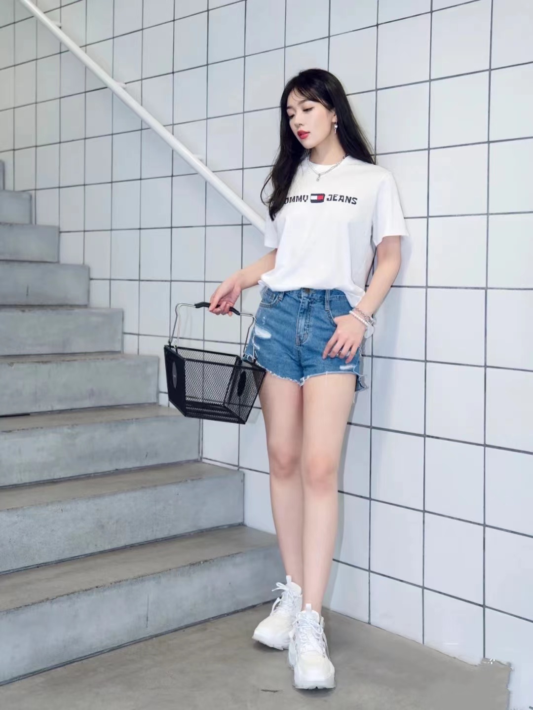 The three differences between Tshirts and sweaters, the fabrics used