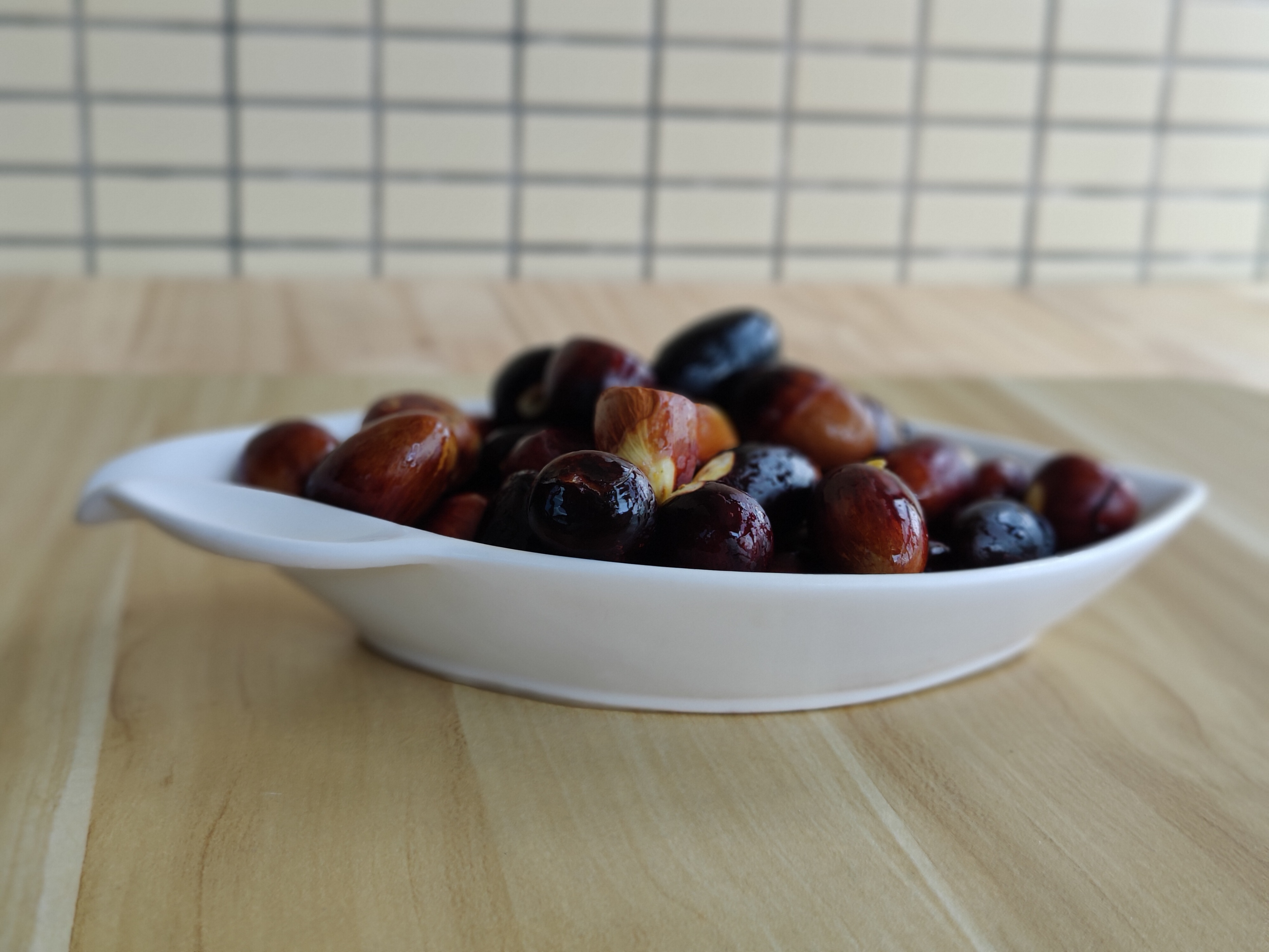 That chicken with water hyacinth and fruit, the taste of my grandmother