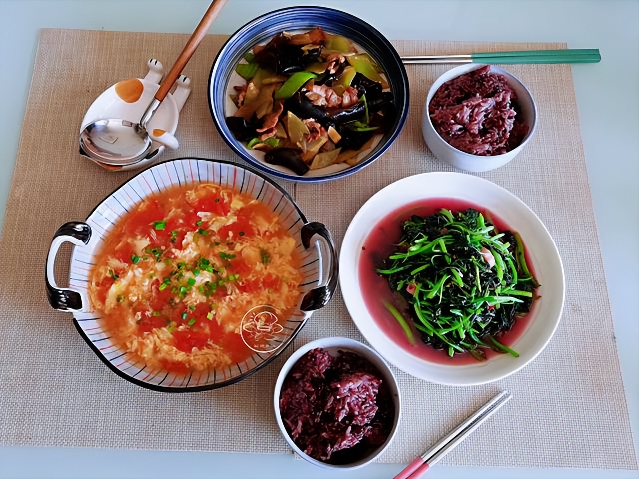 Lupper 20 minutes to make 2 dishes and 1 soup for lunch - iNEWS