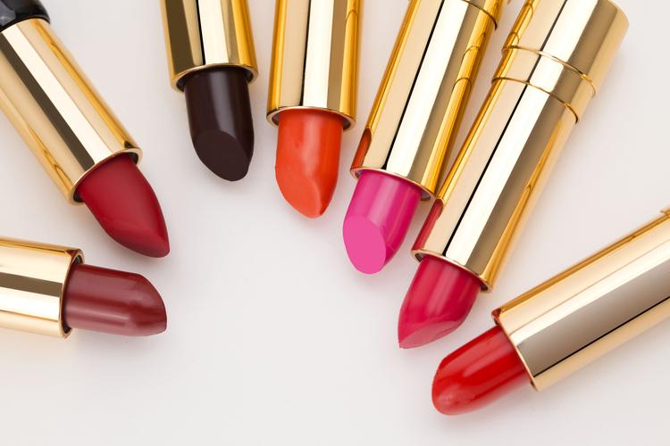 Analysis the historical origin behind the lipstick iMedia