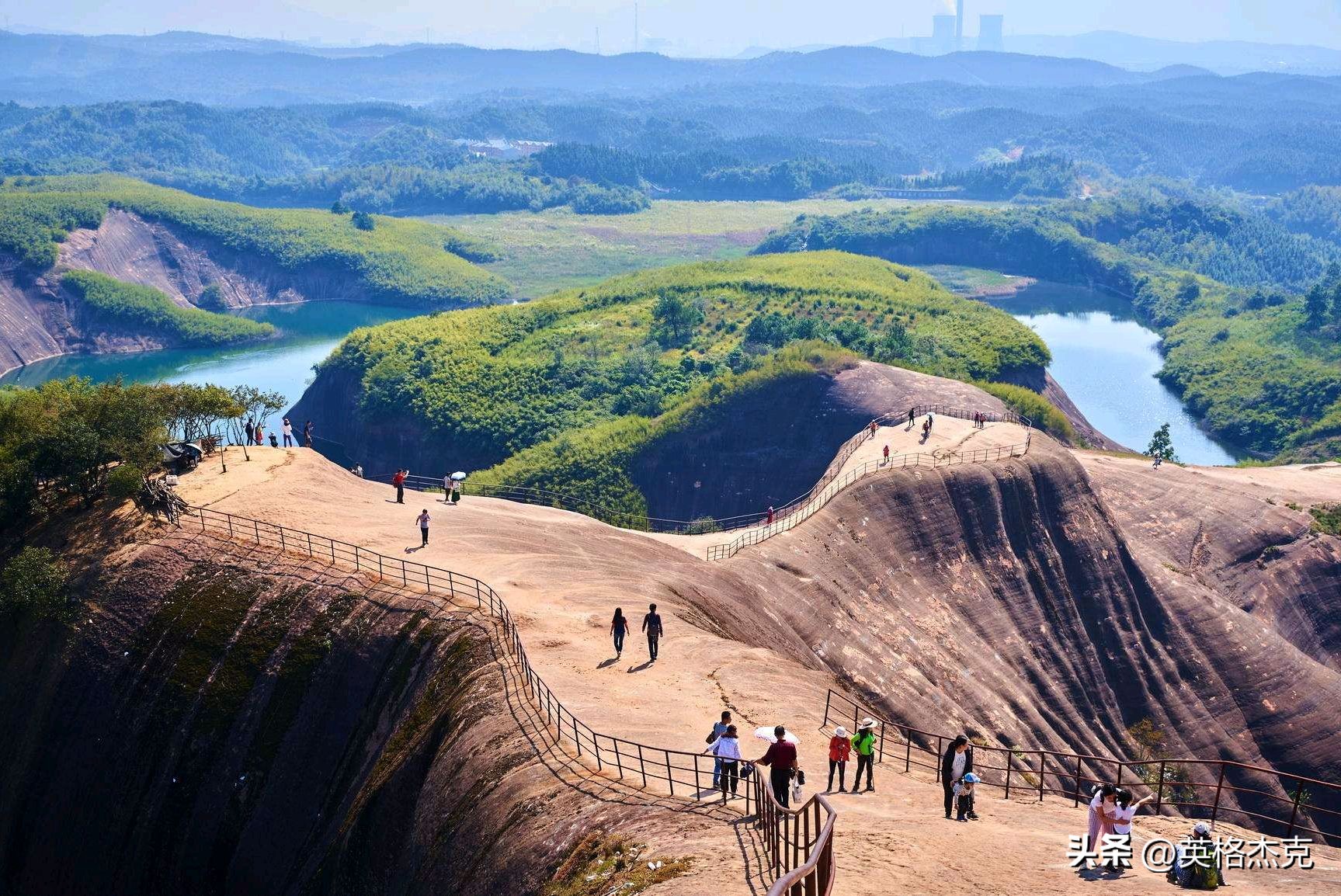French tourists took photos of 