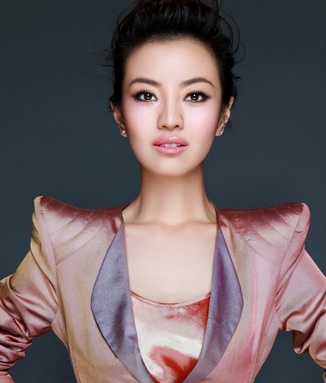 The current situation of Tu Jingwei, the former beauty host of CCTV
