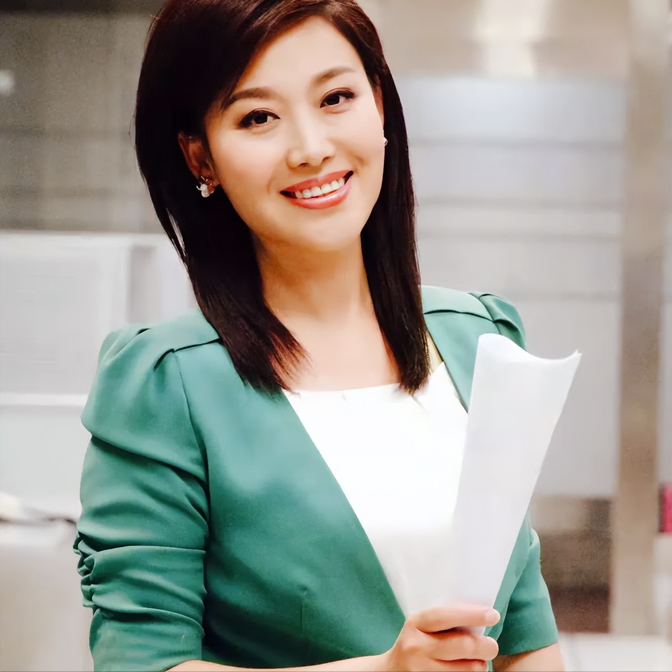 CCTV anchor Zheng Li: 7 years of worrying about her husband Ding Ke's ...