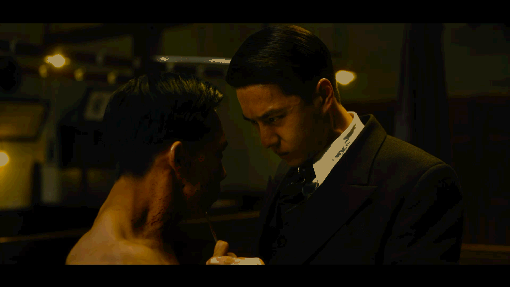 The full footage of Wang Yibo's "Hidden Blade" bathroom fight is