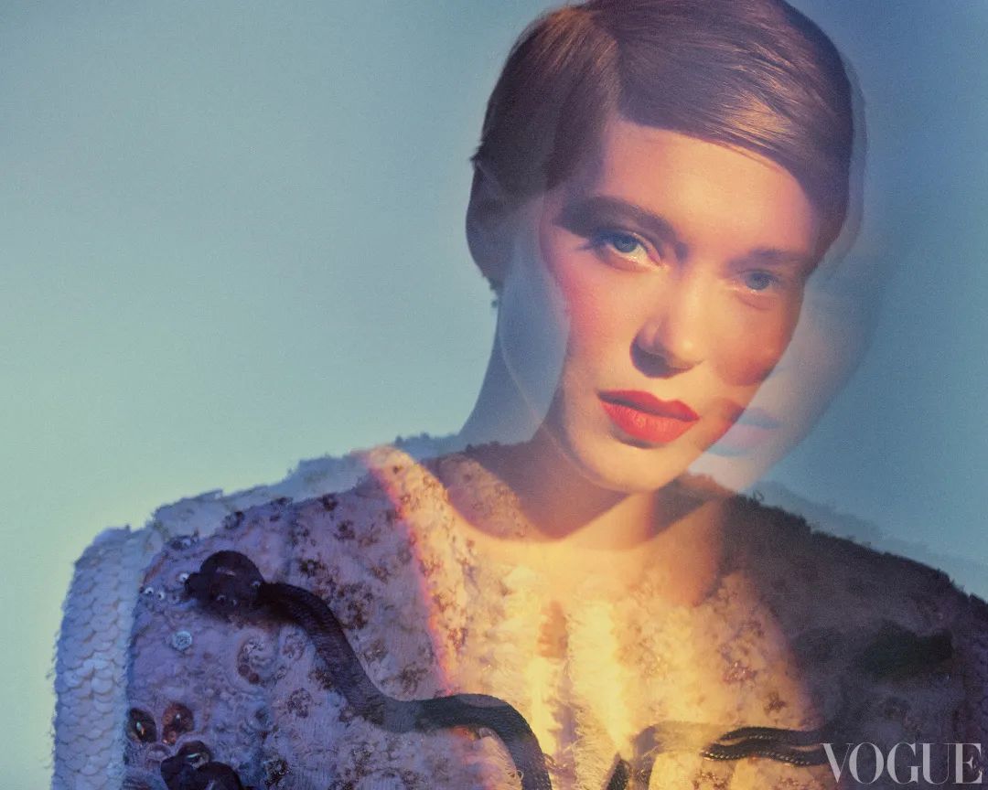 Léa Seydoux Brings Bond-Girl Drama To Louis Vuitton's Classic