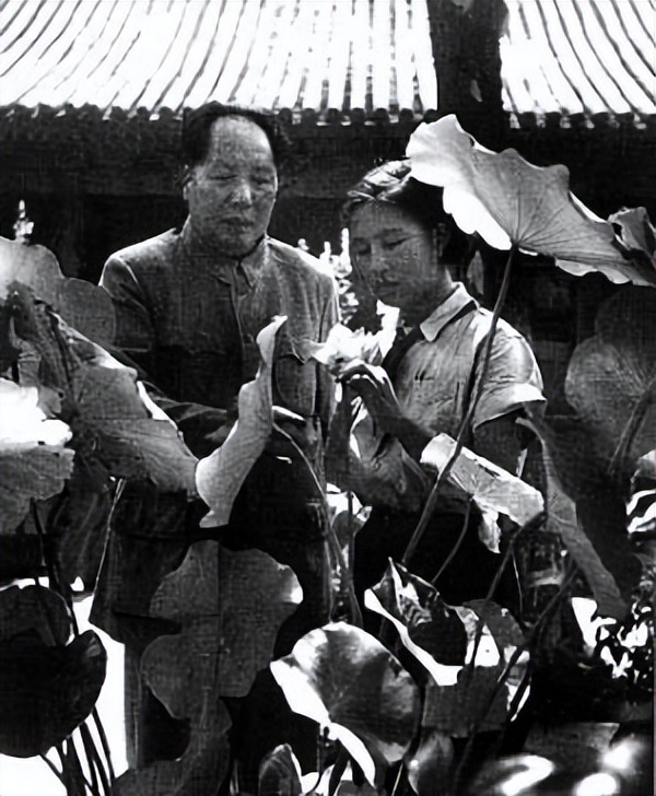The Ups and Downs of Mao Zedong's Second Daughter Li Na - iMedia