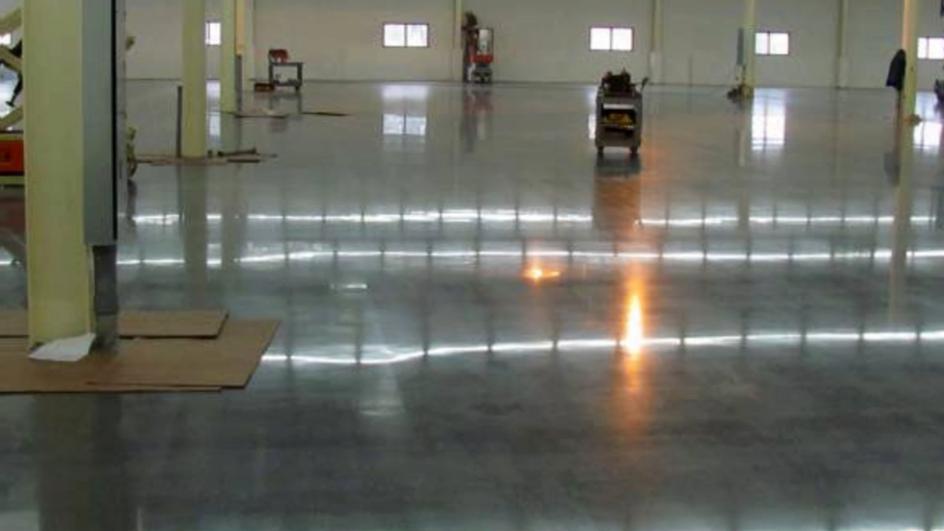 Why is the effect of cement floor construction unsatisfactory? iNEWS