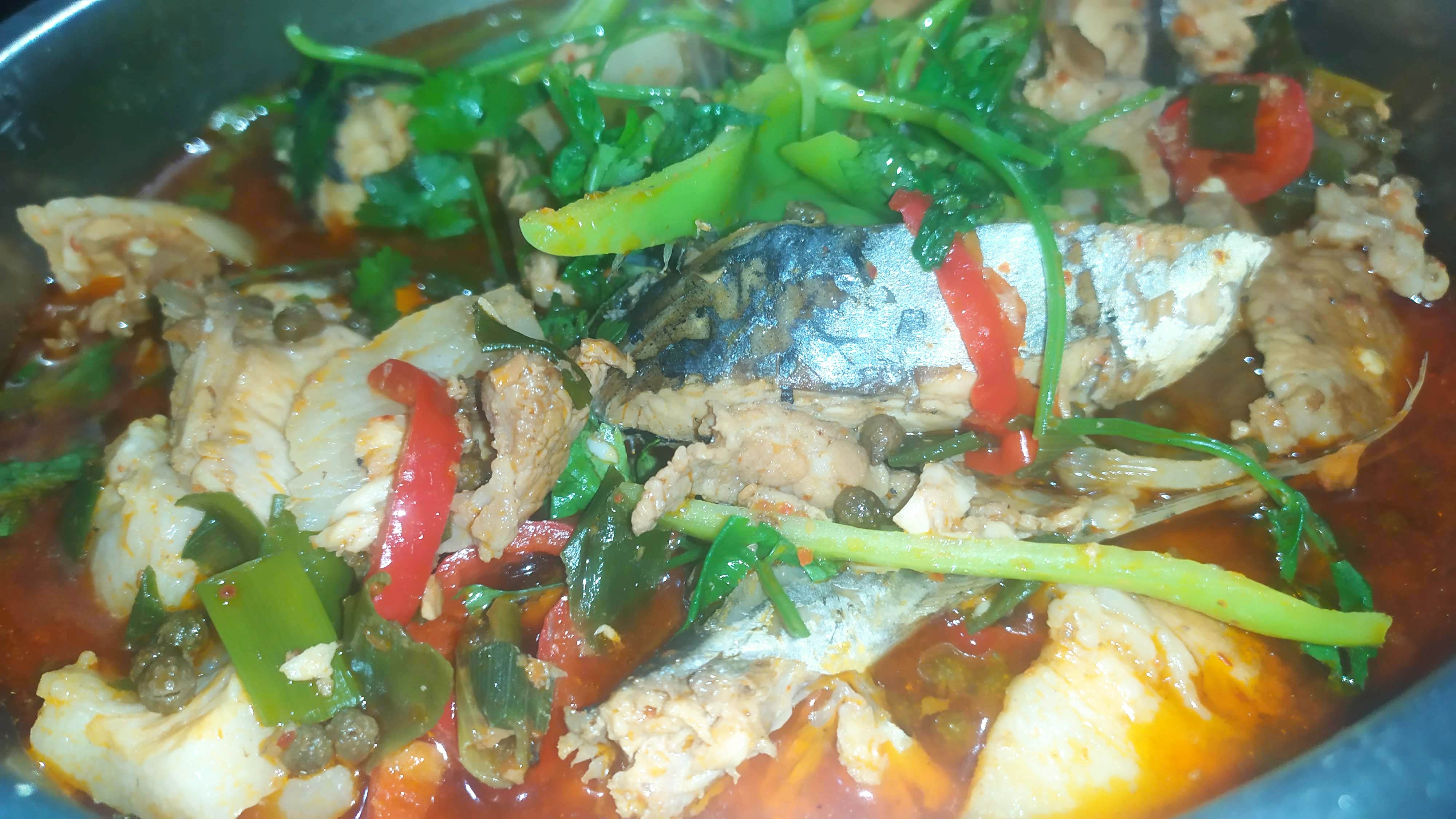 Stewed mackerel, spicy and delicious, with few fish bones, the stewed