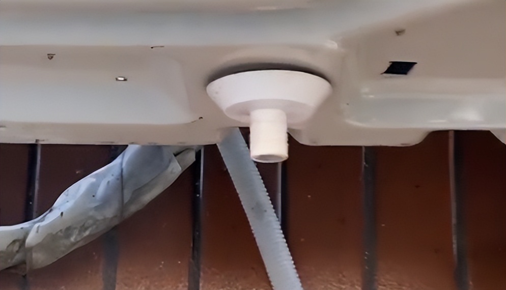 Is it really annoying that water dripping from the outdoor unit of the air conditioner is not