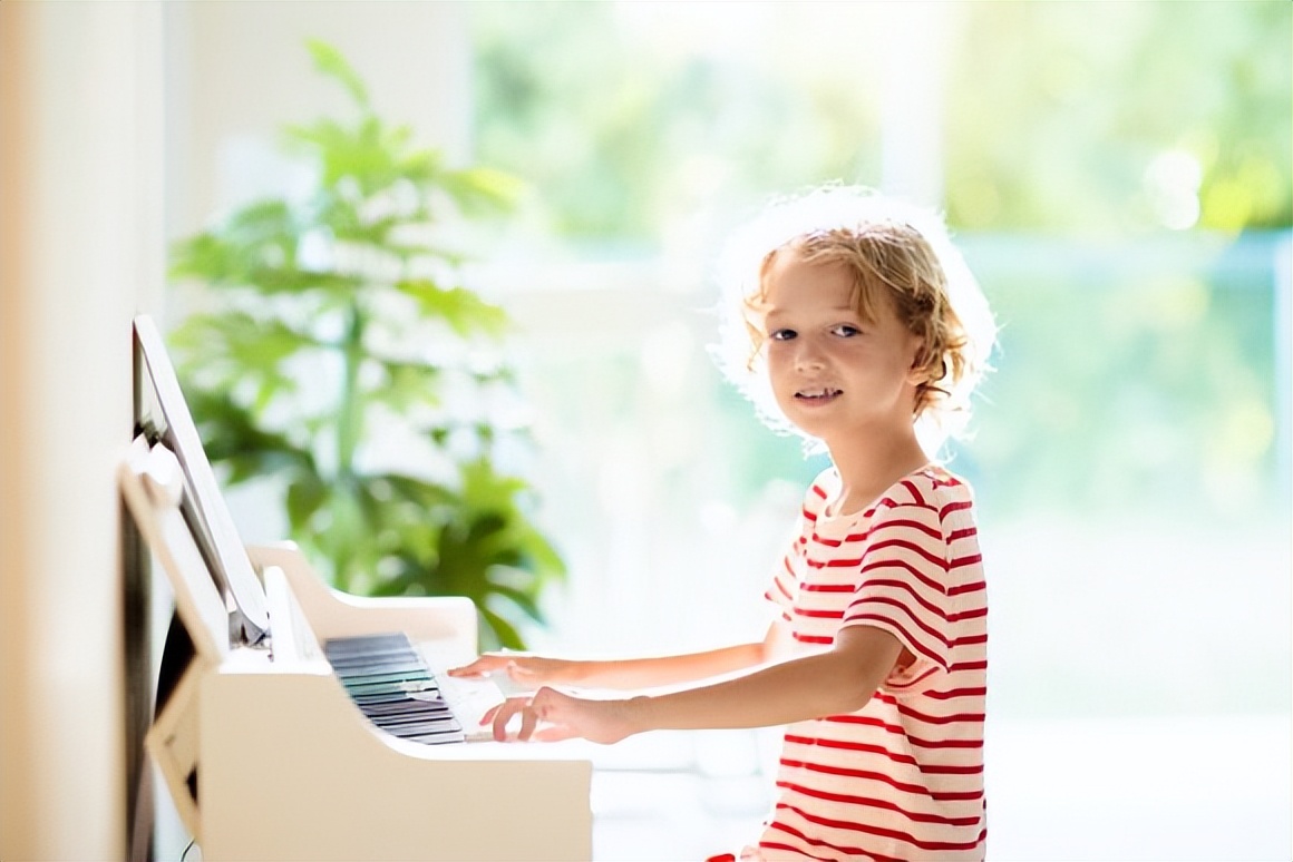 Playing a musical instrument as a child may help improve cognitive