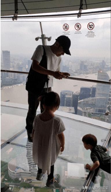 Sam Beining Back Sa Beining took his wife back to her husband's house in Shenyang! A ...