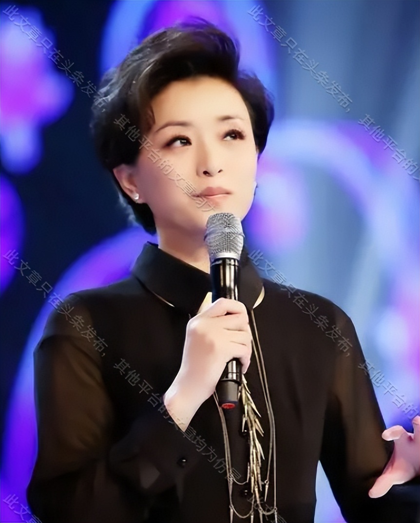 Yang Lan's million-dollar property was frozen, Zeng posted a passport ...