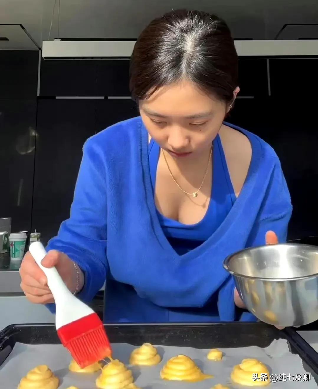 Huang Lei's daughter Duoduo is exposed and eye-catching, and has a hot ...
