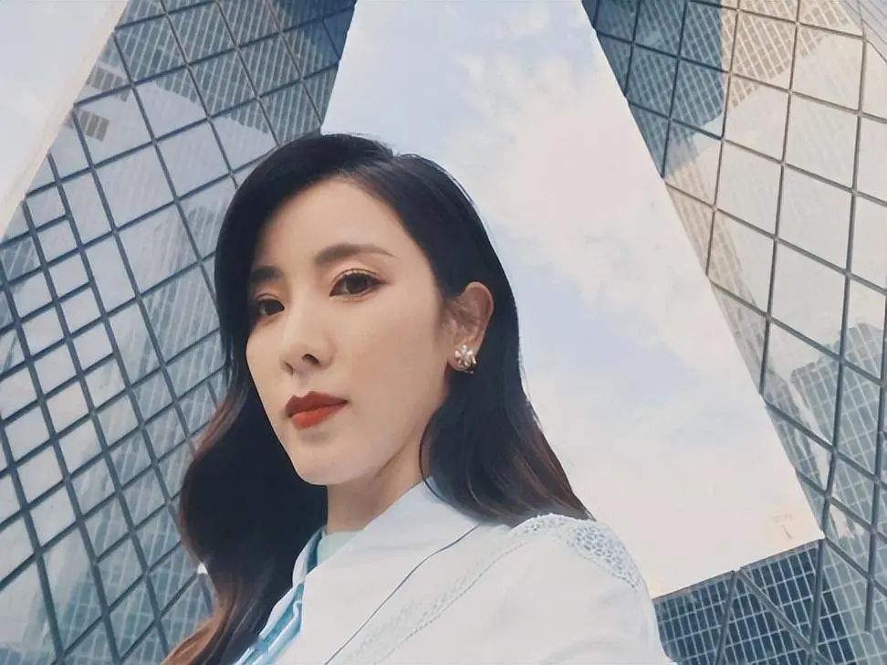 Li Sisi hasn't resigned but hasn't been on the scene for a year to host ...