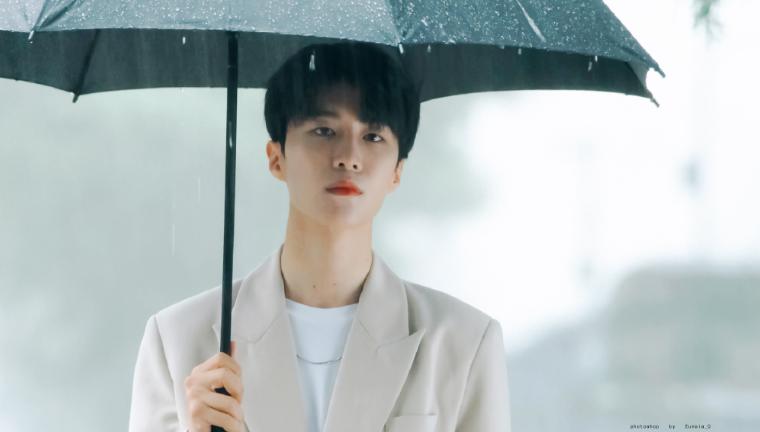 Half Wei Daxun, half Fan Chengcheng - iNEWS