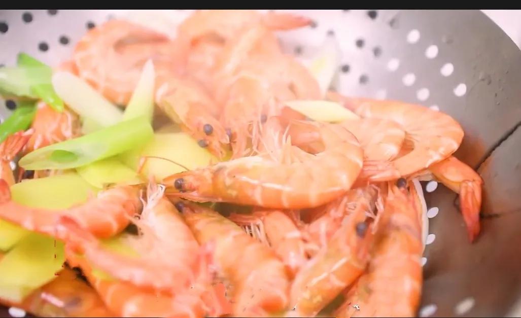Boiled Prawn In order to achieve the ultimate taste of boiled prawns, details are ...