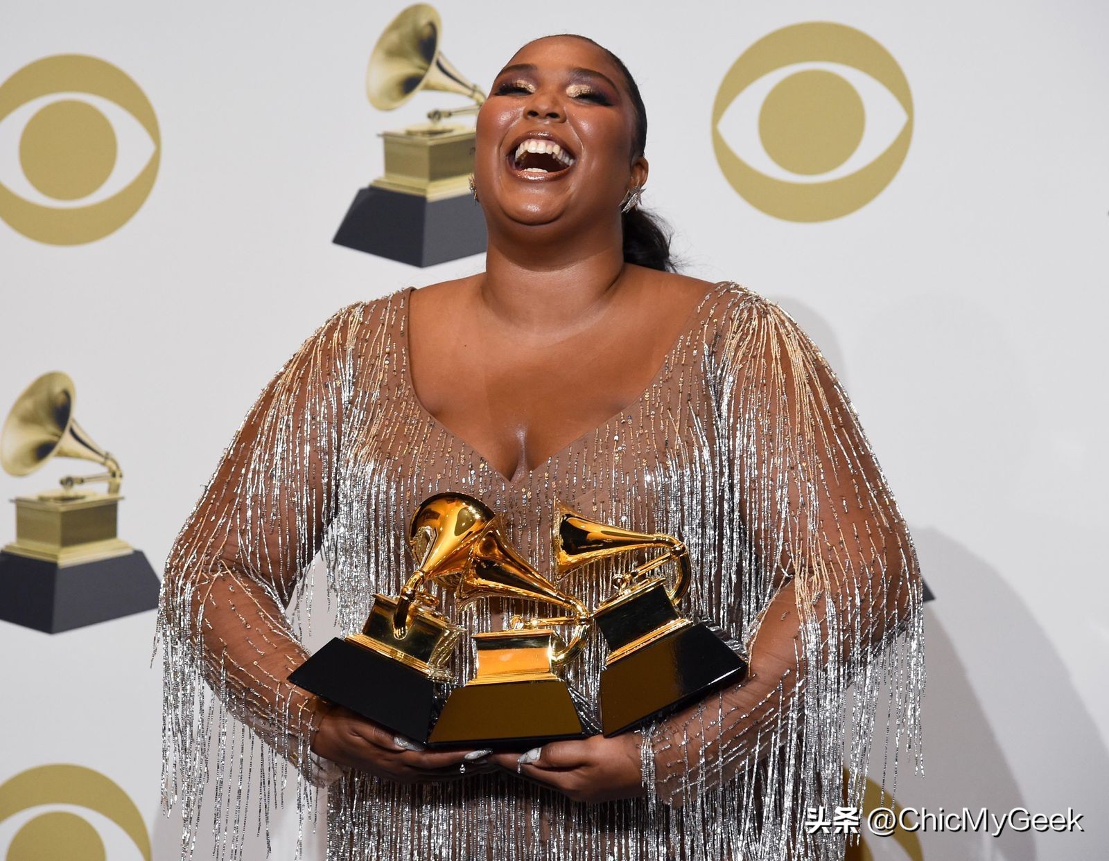 Grammy Inspirational Female Singer Was Revealed Dancer Exploitation Body Shaming Sexual