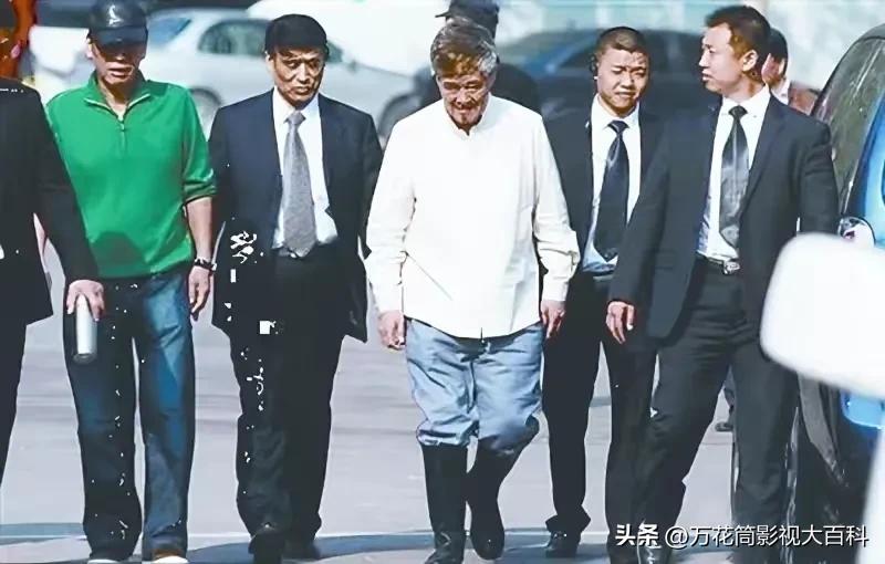 The star's bodyguard team, the style of appearance is comparable to ...