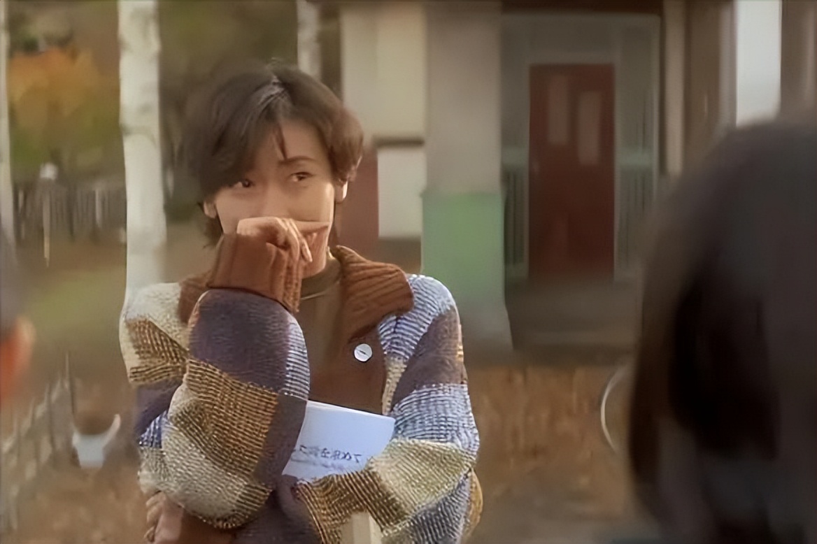 Self-reconstruction in the movie 