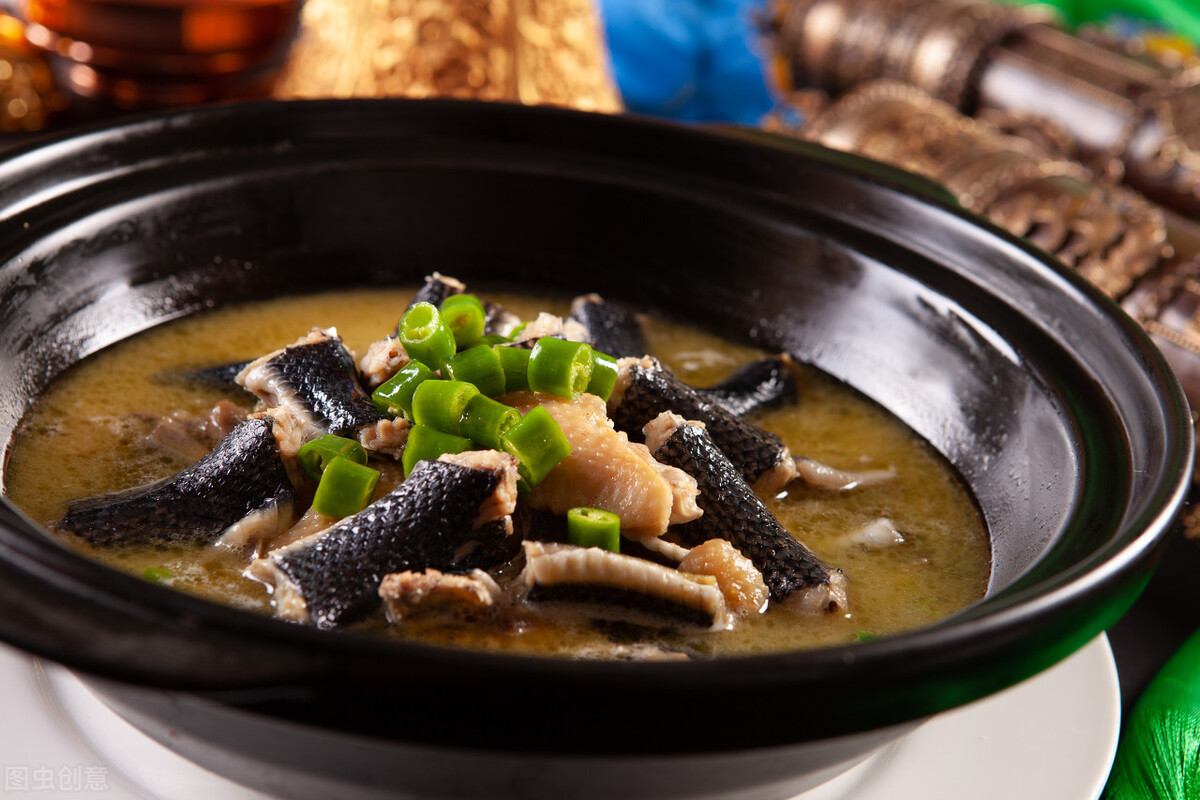 Why is venomous snake meat edible? iNEWS