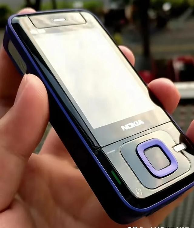 Over Design Phones Over the years, which mobile phones showed that the designers put a lot ...