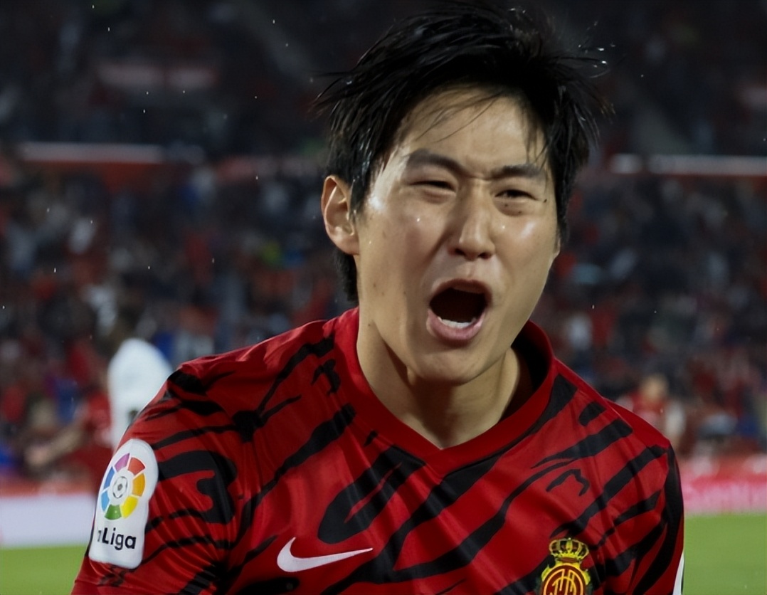 Lee Kangin worth 20 million euros iNEWS