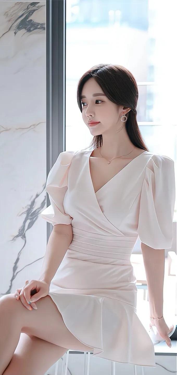 Son Yoon Joo (Son Yoon Joo/Sun Yinzhu), female, was born on May 7, 1992 ...
