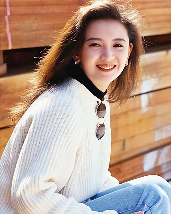 The "fig leaf" can't be covered at all! Zeng Baoyi couldn't bear it