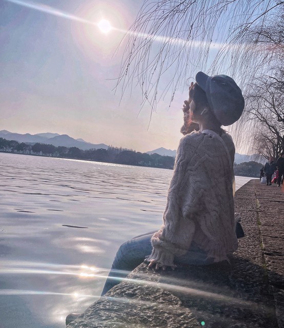 Xu Xian has a dreamy love for thousands of years, and he has practiced forever. iNEWS