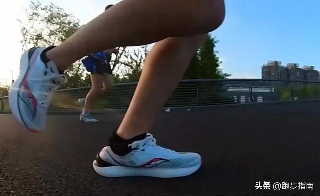 Saucony "Coffee Peng 3" Full Palm Carbon Plate Running Shoes for More