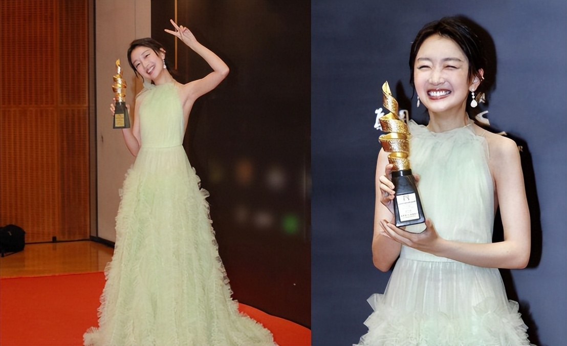 29-year-old Zhou Dongyu is too thin!Wearing a tube top skirt is split up  and down, and the side profile is as thin as a flat plate - iMedia