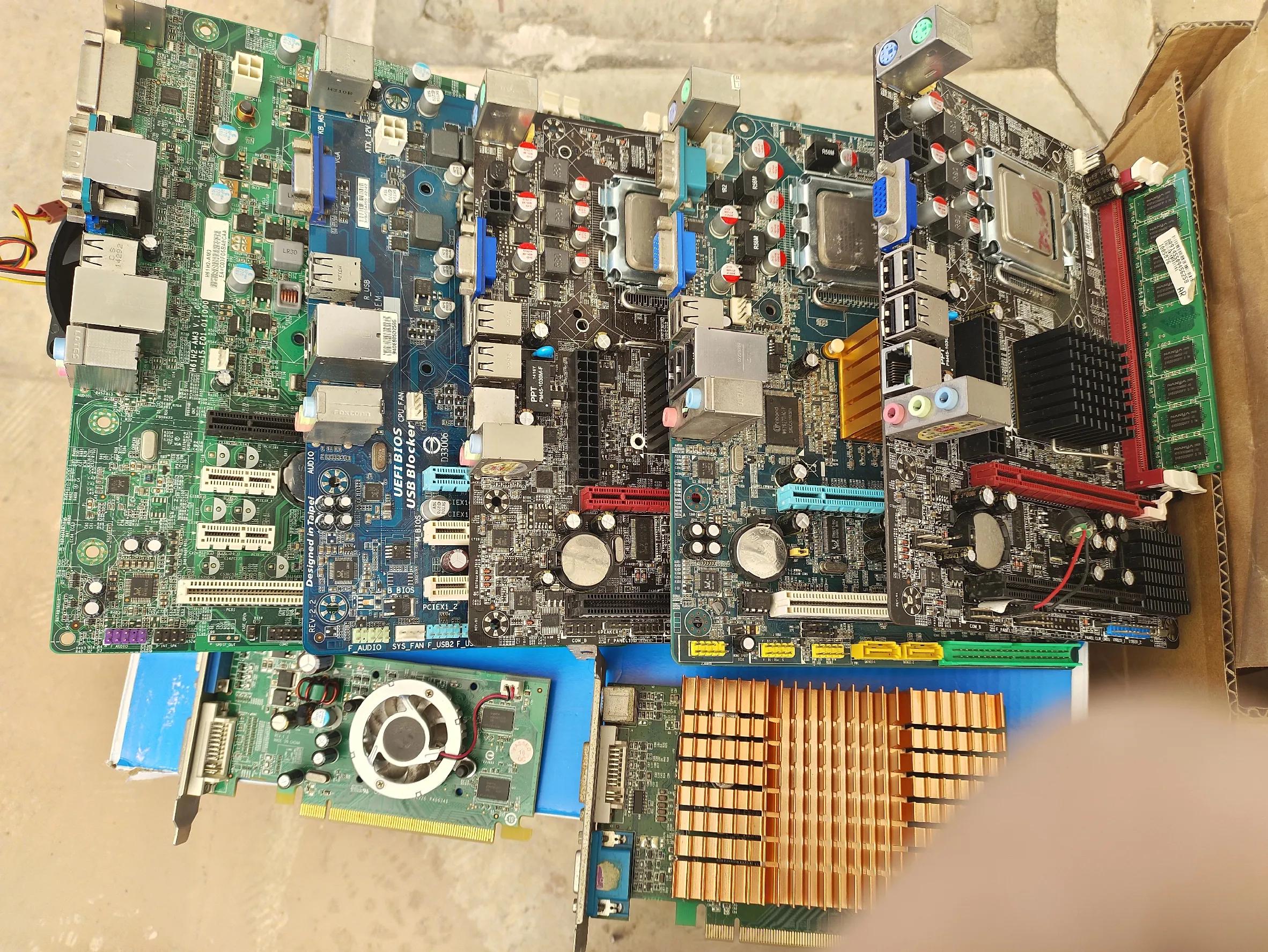 Inventory of computer motherboards used in recent years iNEWS