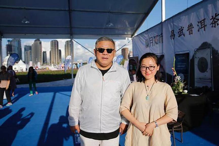 Cheng Yu: Conquer the audience with strength, protect the family with ...