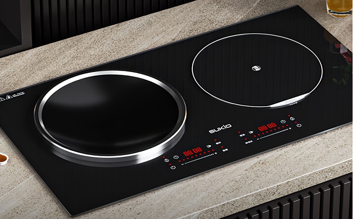 What are the advantages and disadvantages of builtin induction hobs