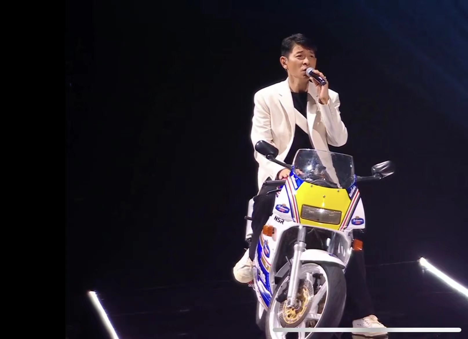 Six major details of Andy Lau's online concert, Gigi Leung, Lin Zixiang