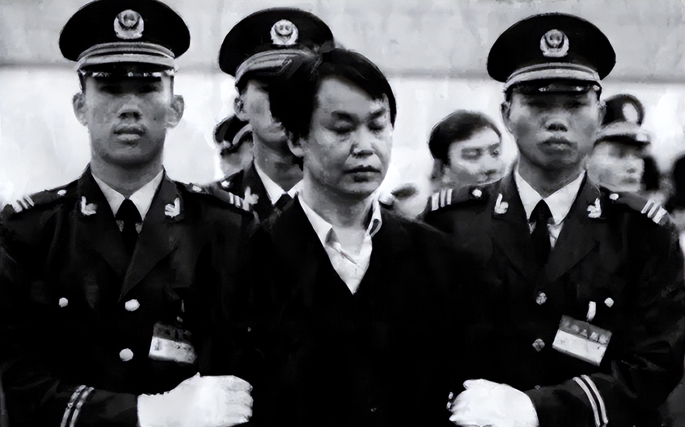 張子強被處決後,媒體問他80多歲母親:誰害了他?張母說了4個字 - 頭條匯 - 第 2 頁