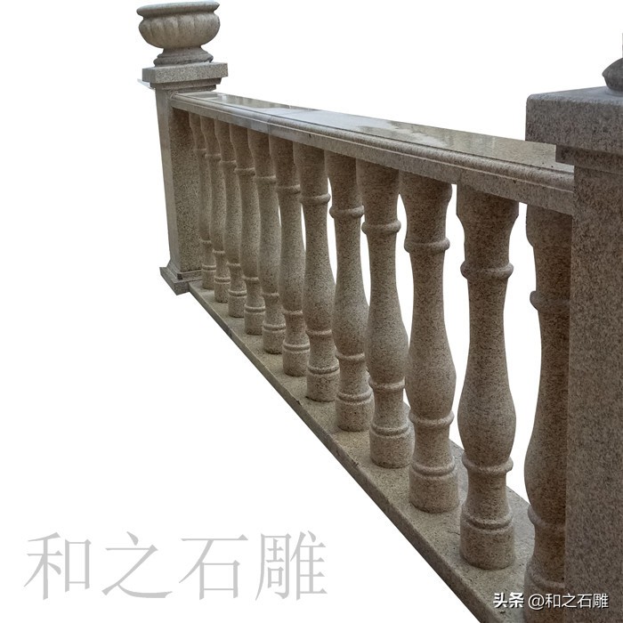 The implication of different patterns carved on the stone railings - iMedia