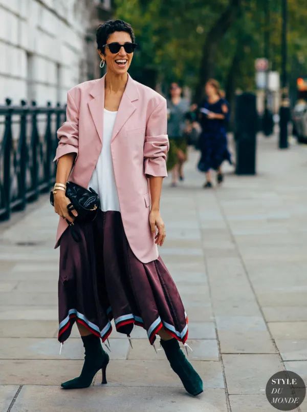 Pink looks good, regardless of age iNEWS