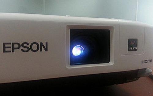 Why is the picture of the Epson projector reddish? How to overhaul ...