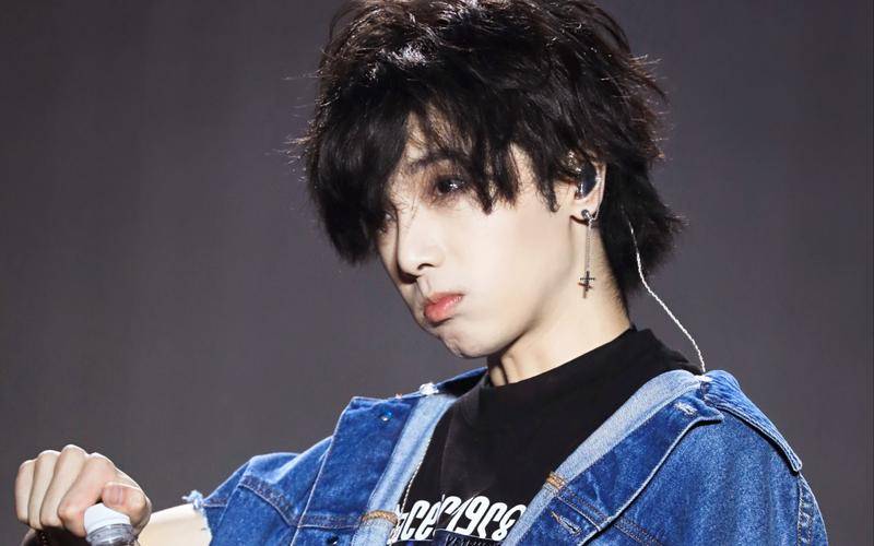 Why did Hua Chenyu become the idol of Chinese young people now? The ...