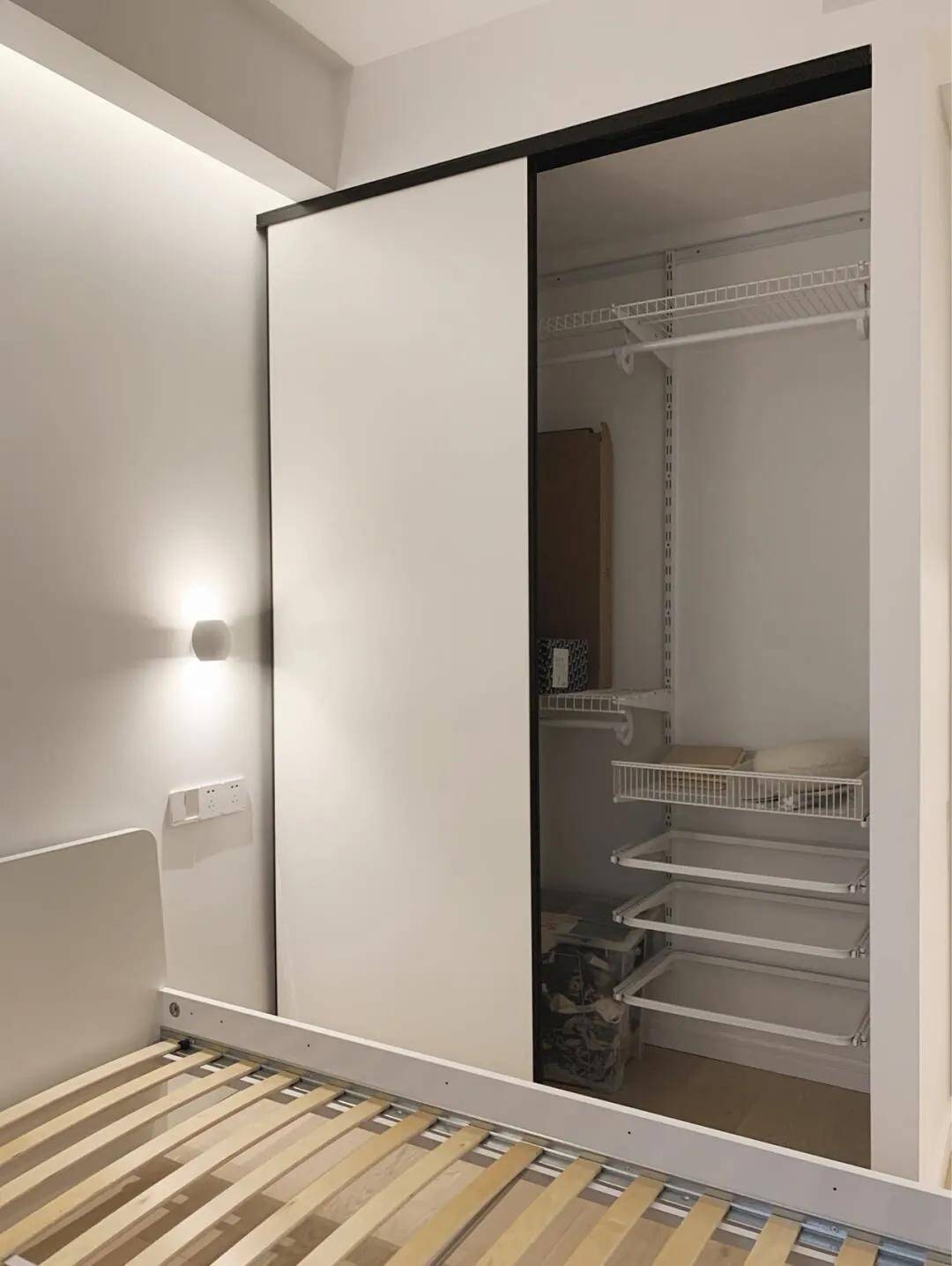 No wonder more and more people don't customize wardrobes and stick to