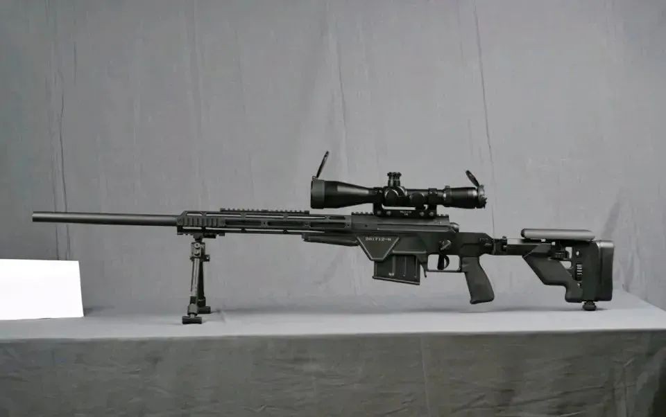 The QBU202 8.6mm high-precision sniper rifle has a maximum range of ...