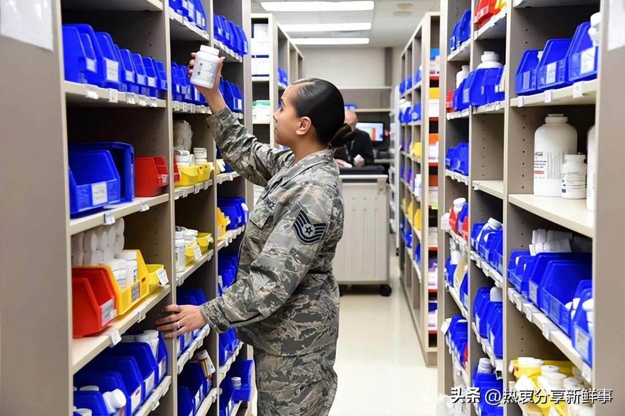 nearly-15-000-pharmacies-to-leave-tricare-next-month-inews